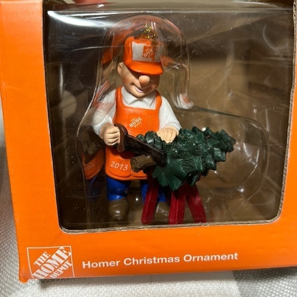 Home Depot Figurine Ornament - Homer & Christmas tree